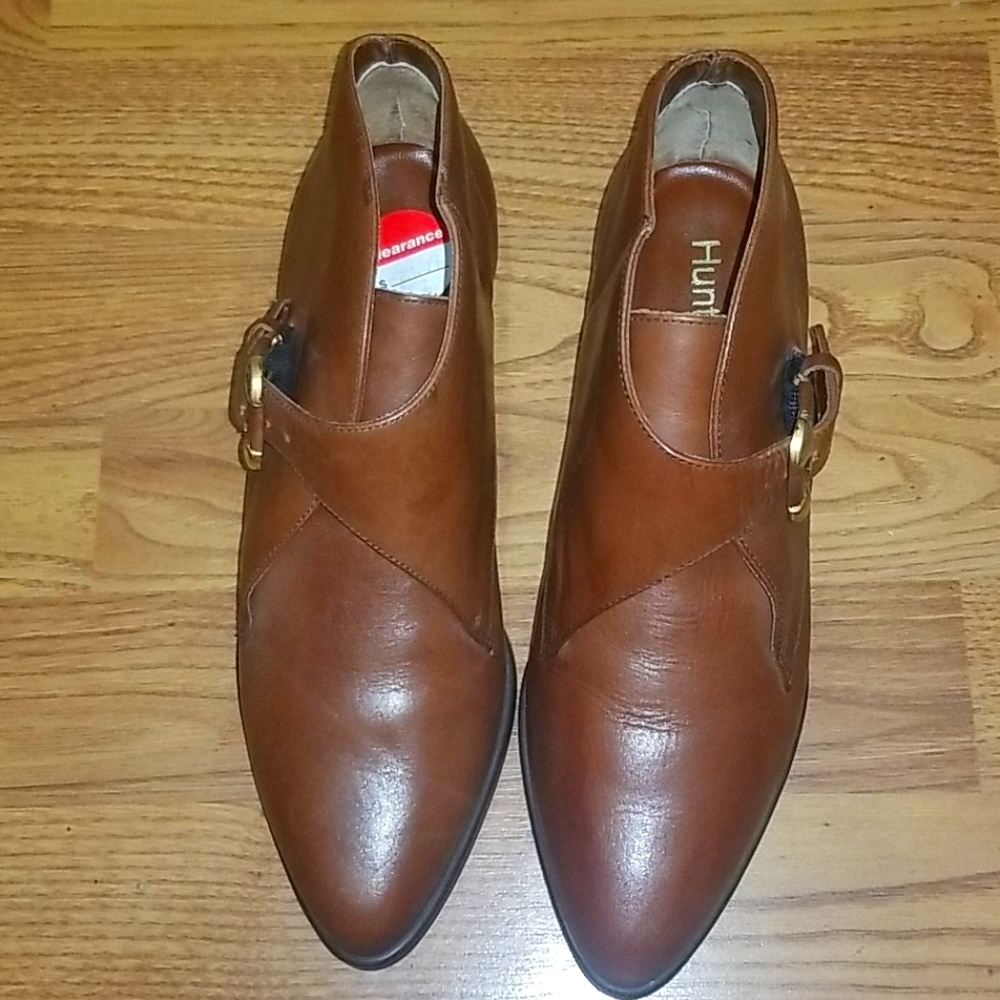 Brown hunt club booties